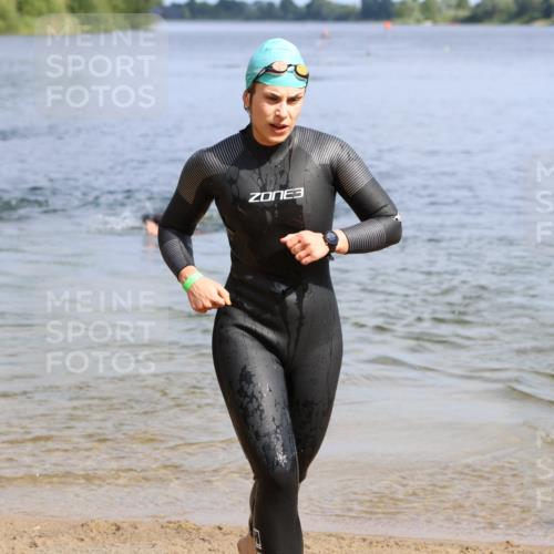16.06.2024 - 26. Vierlanden-Triathlon Strokosch-Dieckow http://msf.ph/oto/6317353 16.06.2024 10:07:09 Schwimmen 202, 211, 202, 211 meine-sportfotos.de