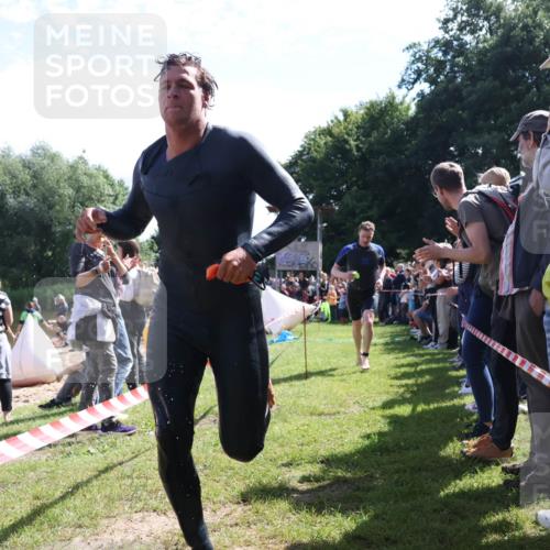 16.06.2024 - 26. Vierlanden-Triathlon Lena Gebhardt http://msf.ph/oto/6317389 16.06.2024 10:54:44 Schwimmen 273, 305, 331, 273, 305, 331 meine-sportfotos.de
