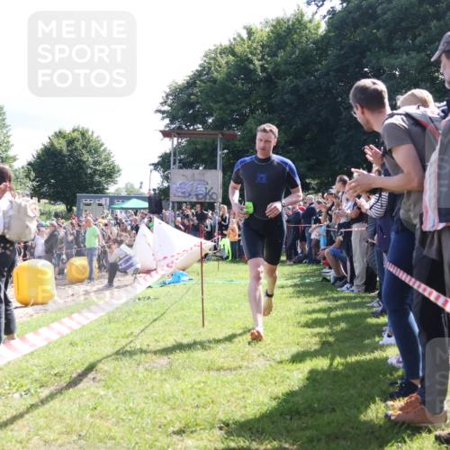 16.06.2024 - 26. Vierlanden-Triathlon Lena Gebhardt http://msf.ph/oto/6317395 16.06.2024 10:54:44 Schwimmen 273, 305, 331, 273, 305, 331 meine-sportfotos.de
