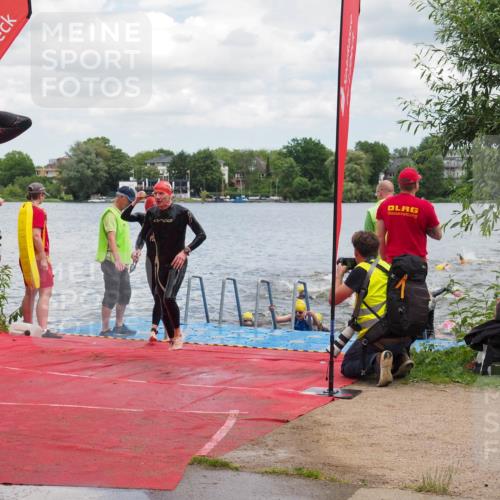 16.06.2024 - 7 Türme Triathlon KatJ http://msf.ph/oto/6317397 16.06.2024 11:53:32 Schwimmen 309, 325, 346, 381, 397, 398, 441, 445, 450, 456, 472, 520, 539, 572, 584, 593, 620 meine-sportfotos.de