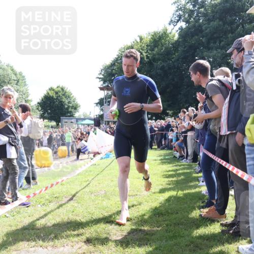 16.06.2024 - 26. Vierlanden-Triathlon Lena Gebhardt http://msf.ph/oto/6317406 16.06.2024 10:54:45 Schwimmen 273, 305, 331, 273, 305, 331 meine-sportfotos.de