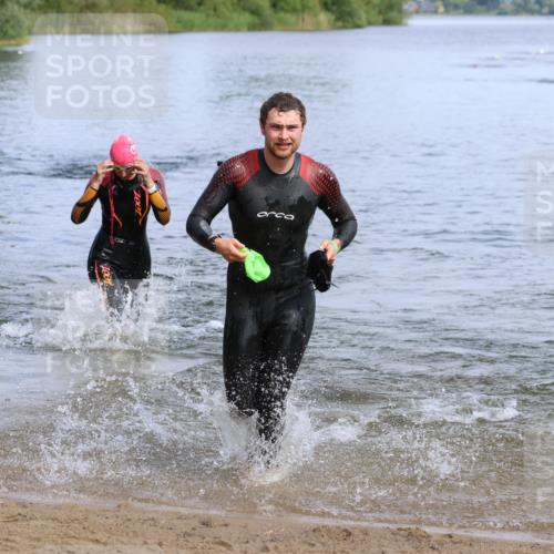 16.06.2024 - 26. Vierlanden-Triathlon Strokosch-Dieckow http://msf.ph/oto/6317408 16.06.2024 10:07:20 Schwimmen 202, 210, 211, 221, 202, 210, 211, 221 meine-sportfotos.de