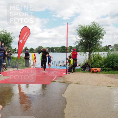 16.06.2024 - 7 Türme Triathlon KatJ http://msf.ph/oto/6317414 16.06.2024 11:53:36 Schwimmen 133, 309, 325, 346, 381, 397, 398, 445, 450, 456, 472, 520, 539, 572, 584, 593, 620 meine-sportfotos.de