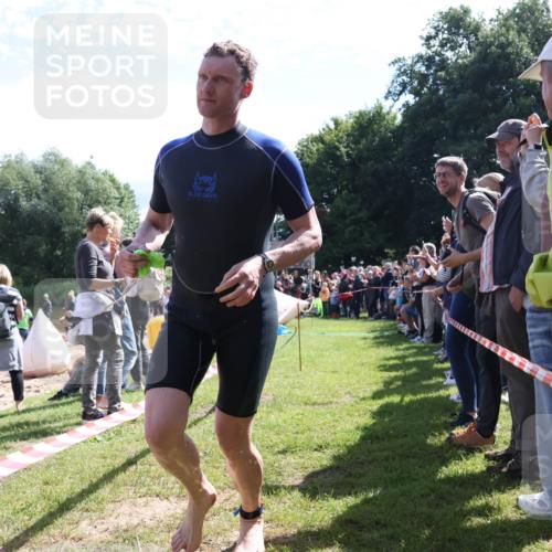 16.06.2024 - 26. Vierlanden-Triathlon Lena Gebhardt http://msf.ph/oto/6317417 16.06.2024 10:54:46 Schwimmen 273, 305, 331, 273, 305, 331 meine-sportfotos.de