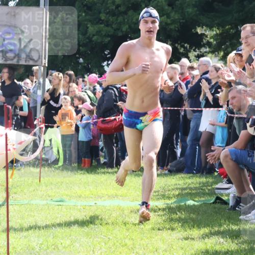16.06.2024 - 26. Vierlanden-Triathlon Lena Gebhardt http://msf.ph/oto/6317425 16.06.2024 10:54:49 Schwimmen 273, 331, 273, 331 meine-sportfotos.de