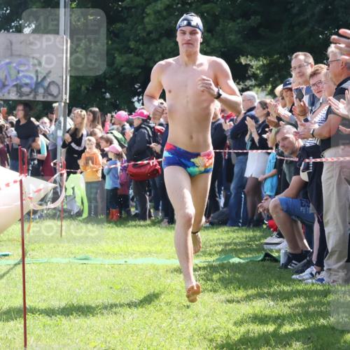16.06.2024 - 26. Vierlanden-Triathlon Lena Gebhardt http://msf.ph/oto/6317428 16.06.2024 10:54:49 Schwimmen 273, 331, 273, 331 meine-sportfotos.de
