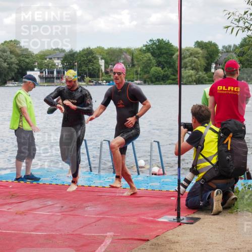 16.06.2024 - 7 Türme Triathlon KatJ http://msf.ph/oto/6317444 16.06.2024 11:53:41 Schwimmen 133, 309, 325, 346, 381, 385, 398, 445, 450, 456, 472, 520, 539, 572, 584, 620 meine-sportfotos.de