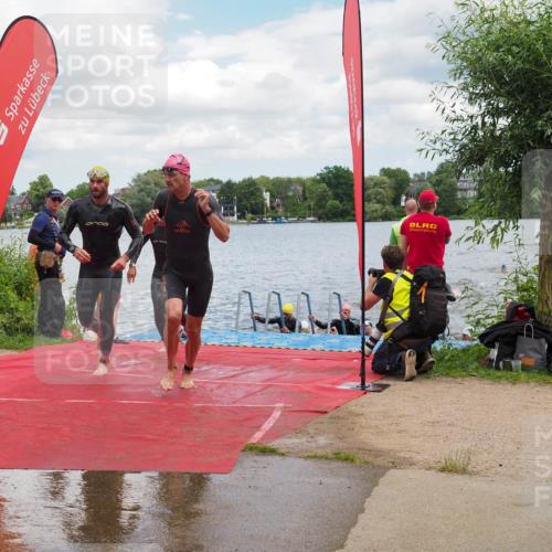 16.06.2024 - 7 Türme Triathlon KatJ http://msf.ph/oto/6317455 16.06.2024 11:53:43 Schwimmen 133, 309, 325, 346, 385, 398, 445, 450, 456, 472, 498, 520, 539, 572, 584, 620 meine-sportfotos.de