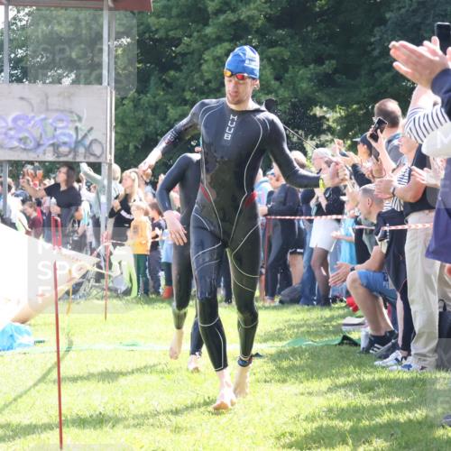 16.06.2024 - 26. Vierlanden-Triathlon Lena Gebhardt http://msf.ph/oto/6317456 16.06.2024 10:55:06 Schwimmen 243, 272, 332, 338, 343, 243, 272, 332, 338, 343 meine-sportfotos.de