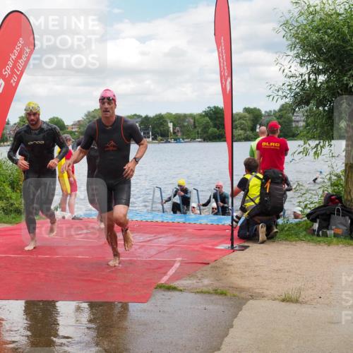 16.06.2024 - 7 Türme Triathlon KatJ http://msf.ph/oto/6317467 16.06.2024 11:53:43 Schwimmen 133, 309, 325, 346, 385, 398, 445, 450, 456, 472, 498, 520, 539, 572, 584, 620 meine-sportfotos.de