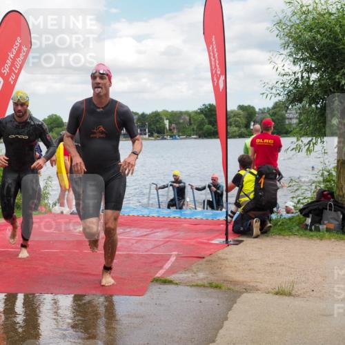 16.06.2024 - 7 Türme Triathlon KatJ http://msf.ph/oto/6317477 16.06.2024 11:53:43 Schwimmen 133, 309, 325, 346, 385, 398, 445, 450, 456, 472, 498, 520, 539, 572, 584, 620 meine-sportfotos.de