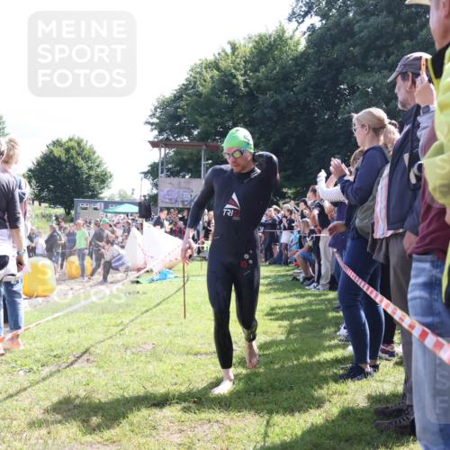 16.06.2024 - 26. Vierlanden-Triathlon Lena Gebhardt http://msf.ph/oto/6317484 16.06.2024 10:55:09 Schwimmen 243, 272, 332, 338, 343, 243, 272, 332, 338, 343 meine-sportfotos.de