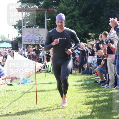 16.06.2024 - 26. Vierlanden-Triathlon Lena Gebhardt http://msf.ph/oto/6317508 16.06.2024 10:55:12 Schwimmen 243, 332, 338, 343, 243, 332, 338, 343 meine-sportfotos.de