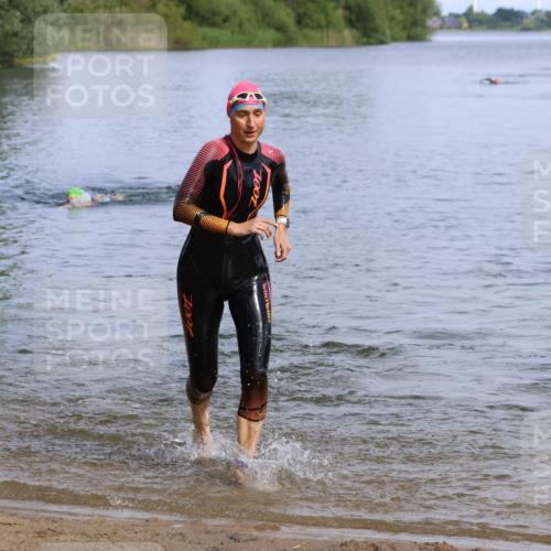 16.06.2024 - 26. Vierlanden-Triathlon Strokosch-Dieckow http://msf.ph/oto/6317548 16.06.2024 10:07:22 Schwimmen 210, 211, 221, 210, 211, 221 meine-sportfotos.de
