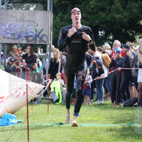 16.06.2024 - 26. Vierlanden-Triathlon Lena Gebhardt http://msf.ph/oto/6317562 16.06.2024 10:55:49 Schwimmen 233, 267, 293, 294, 308, 321, 333, 450, 233, 267, 293, 294, 308, 321, 333, 450 meine-sportfotos.de