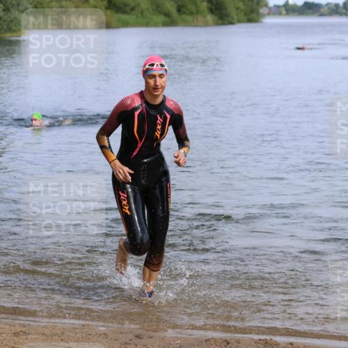 16.06.2024 - 26. Vierlanden-Triathlon Strokosch-Dieckow http://msf.ph/oto/6317564 16.06.2024 10:07:23 Schwimmen 210, 221, 210, 221 meine-sportfotos.de