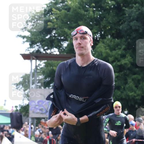 16.06.2024 - 26. Vierlanden-Triathlon Lena Gebhardt http://msf.ph/oto/6317586 16.06.2024 10:55:51 Schwimmen 233, 267, 293, 294, 308, 321, 333, 450, 233, 267, 293, 294, 308, 321, 333, 450 meine-sportfotos.de