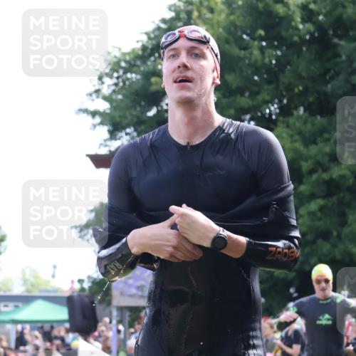 16.06.2024 - 26. Vierlanden-Triathlon Lena Gebhardt http://msf.ph/oto/6317589 16.06.2024 10:55:52 Schwimmen 233, 267, 293, 294, 308, 321, 326, 333, 450, 233, 267, 293, 294, 308, 321, 326, 333, 450 meine-sportfotos.de