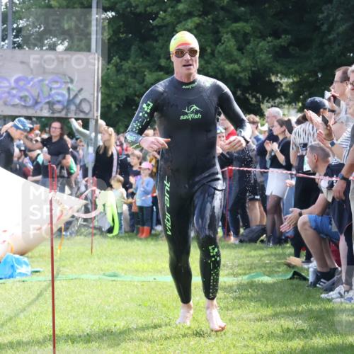 16.06.2024 - 26. Vierlanden-Triathlon Lena Gebhardt http://msf.ph/oto/6317597 16.06.2024 10:55:53 Schwimmen 233, 267, 278, 293, 294, 308, 321, 326, 333, 450, 233, 267, 278, 293, 294, 308, 321, 326, 333, 450 meine-sportfotos.de