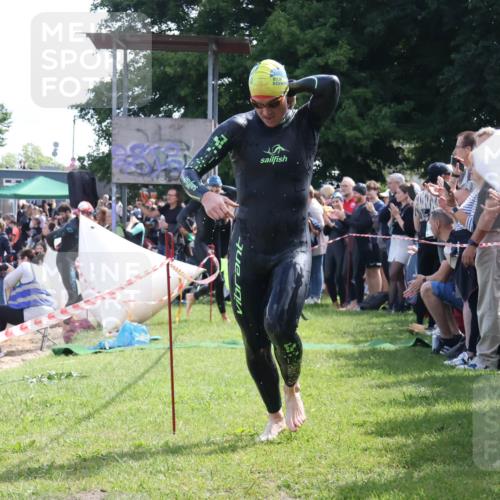16.06.2024 - 26. Vierlanden-Triathlon Lena Gebhardt http://msf.ph/oto/6317604 16.06.2024 10:55:54 Schwimmen 233, 267, 278, 293, 294, 308, 321, 326, 333, 450, 233, 267, 278, 293, 294, 308, 321, 326, 333, 450 meine-sportfotos.de