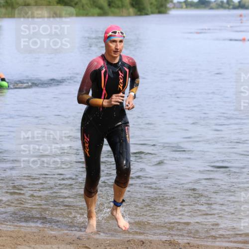 16.06.2024 - 26. Vierlanden-Triathlon Strokosch-Dieckow http://msf.ph/oto/6317617 16.06.2024 10:07:23 Schwimmen 210, 221, 210, 221 meine-sportfotos.de