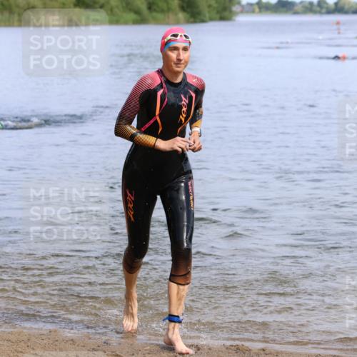 16.06.2024 - 26. Vierlanden-Triathlon Strokosch-Dieckow http://msf.ph/oto/6317627 16.06.2024 10:07:23 Schwimmen 210, 221, 210, 221 meine-sportfotos.de