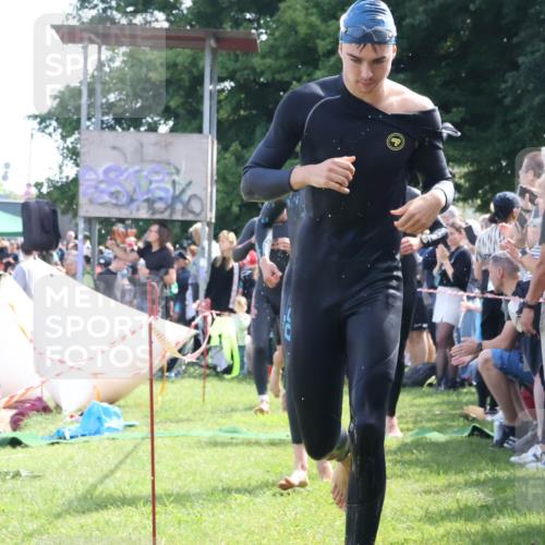 16.06.2024 - 26. Vierlanden-Triathlon Lena Gebhardt http://msf.ph/oto/6317637 16.06.2024 10:55:59 Schwimmen 233, 278, 293, 294, 308, 318, 321, 326, 333, 233, 278, 293, 294, 308, 318, 321, 326, 333 meine-sportfotos.de
