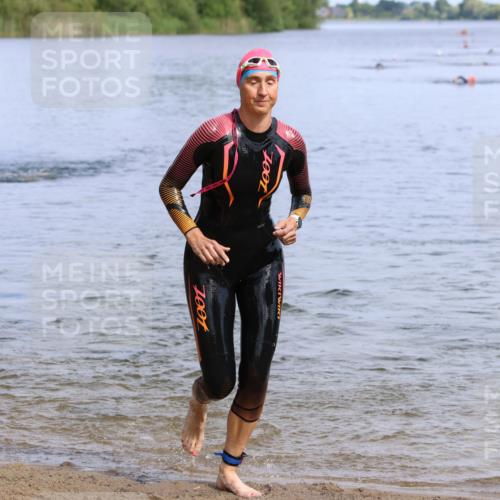 16.06.2024 - 26. Vierlanden-Triathlon Strokosch-Dieckow http://msf.ph/oto/6317641 16.06.2024 10:07:23 Schwimmen 210, 221, 210, 221 meine-sportfotos.de