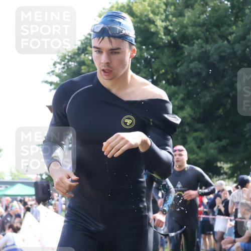 16.06.2024 - 26. Vierlanden-Triathlon Lena Gebhardt http://msf.ph/oto/6317647 16.06.2024 10:56:00 Schwimmen 233, 278, 293, 294, 308, 318, 321, 326, 333, 233, 278, 293, 294, 308, 318, 321, 326, 333 meine-sportfotos.de