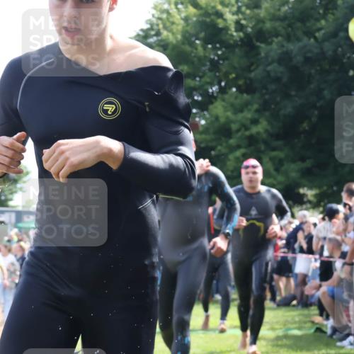 16.06.2024 - 26. Vierlanden-Triathlon Lena Gebhardt http://msf.ph/oto/6317650 16.06.2024 10:56:00 Schwimmen 233, 278, 293, 294, 308, 318, 321, 326, 333, 233, 278, 293, 294, 308, 318, 321, 326, 333 meine-sportfotos.de
