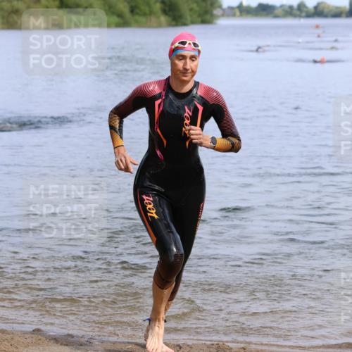 16.06.2024 - 26. Vierlanden-Triathlon Strokosch-Dieckow http://msf.ph/oto/6317654 16.06.2024 10:07:23 Schwimmen 210, 221, 210, 221 meine-sportfotos.de