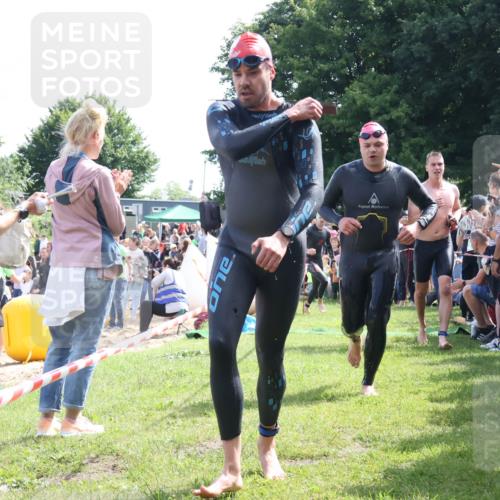 16.06.2024 - 26. Vierlanden-Triathlon Lena Gebhardt http://msf.ph/oto/6317662 16.06.2024 10:56:01 Schwimmen 233, 278, 293, 294, 308, 318, 321, 326, 333, 339, 233, 278, 293, 294, 308, 318, 321, 326, 333, 339 meine-sportfotos.de