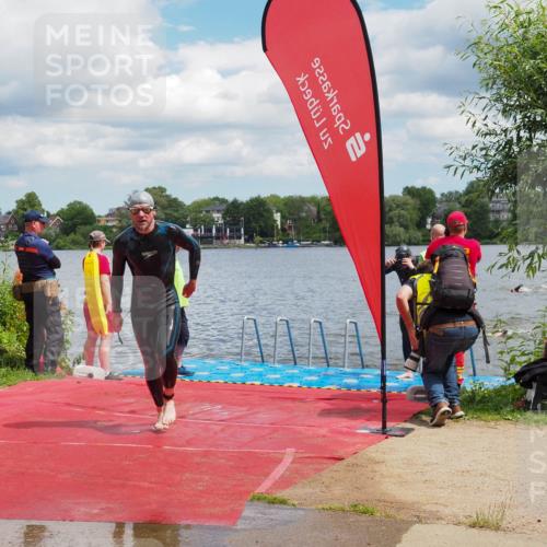16.06.2024 - 7 Türme Triathlon KatJ http://msf.ph/oto/6317664 16.06.2024 11:54:06 Schwimmen 133, 309, 318, 340, 342, 385, 445, 461, 498, 509, 528, 547, 584, 607 meine-sportfotos.de