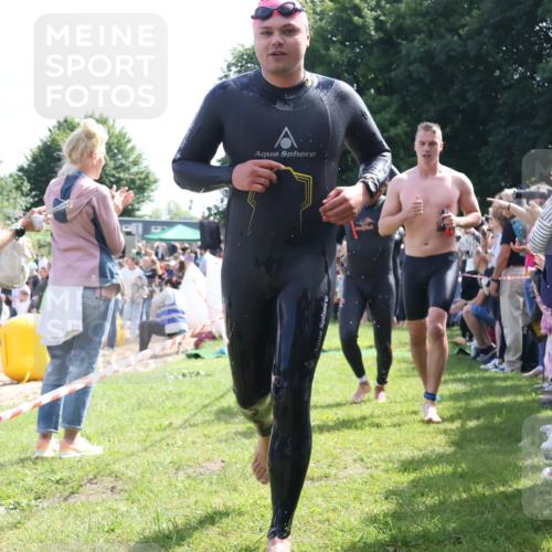 16.06.2024 - 26. Vierlanden-Triathlon Lena Gebhardt http://msf.ph/oto/6317677 16.06.2024 10:56:02 Schwimmen 233, 278, 293, 294, 308, 310, 318, 321, 326, 333, 339, 233, 278, 293, 294, 308, 310, 318, 321, 326, 333, 339 meine-sportfotos.de