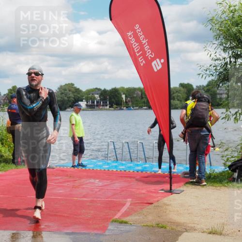16.06.2024 - 7 Türme Triathlon KatJ http://msf.ph/oto/6317683 16.06.2024 11:54:07 Schwimmen 133, 309, 318, 340, 342, 385, 445, 461, 498, 509, 524, 528, 547, 584, 607 meine-sportfotos.de