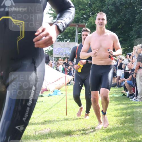 16.06.2024 - 26. Vierlanden-Triathlon Lena Gebhardt http://msf.ph/oto/6317685 16.06.2024 10:56:03 Schwimmen 233, 278, 293, 294, 310, 318, 321, 326, 333, 339, 233, 278, 293, 294, 310, 318, 321, 326, 333, 339 meine-sportfotos.de