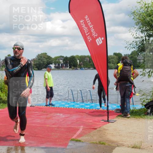 16.06.2024 - 7 Türme Triathlon KatJ http://msf.ph/oto/6317687 16.06.2024 11:54:07 Schwimmen 133, 309, 318, 340, 342, 385, 445, 461, 498, 509, 524, 528, 547, 584, 607 meine-sportfotos.de