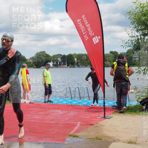 16.06.2024 - 7 Türme Triathlon KatJ http://msf.ph/oto/6317690 16.06.2024 11:54:07 Schwimmen 133, 309, 318, 340, 342, 385, 445, 461, 498, 509, 524, 528, 547, 584, 607 meine-sportfotos.de