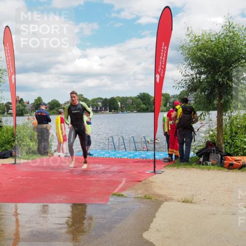 16.06.2024 - 7 Türme Triathlon KatJ http://msf.ph/oto/6317727 16.06.2024 11:54:15 Schwimmen 133, 309, 310, 318, 340, 342, 385, 461, 498, 501, 509, 524, 528, 533, 547, 607 meine-sportfotos.de