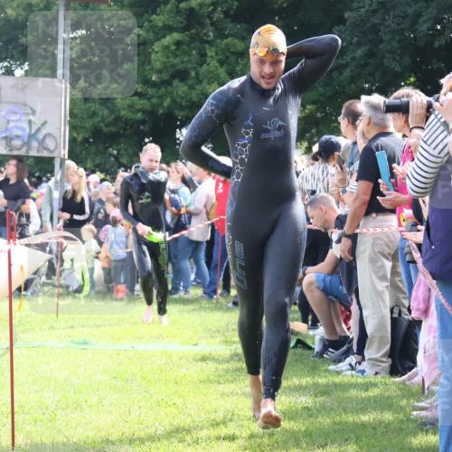 16.06.2024 - 26. Vierlanden-Triathlon Lena Gebhardt http://msf.ph/oto/6317773 16.06.2024 10:56:13 Schwimmen 256, 278, 282, 301, 310, 314, 318, 336, 339, 256, 278, 282, 301, 310, 314, 318, 336, 339 meine-sportfotos.de