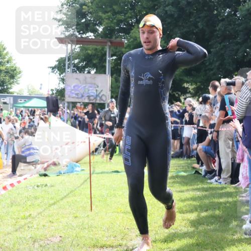 16.06.2024 - 26. Vierlanden-Triathlon Lena Gebhardt http://msf.ph/oto/6317782 16.06.2024 10:56:14 Schwimmen 256, 282, 301, 310, 314, 318, 336, 339, 256, 282, 301, 310, 314, 318, 336, 339 meine-sportfotos.de