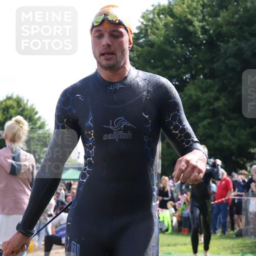 16.06.2024 - 26. Vierlanden-Triathlon Lena Gebhardt http://msf.ph/oto/6317789 16.06.2024 10:56:15 Schwimmen 256, 282, 301, 310, 314, 318, 336, 339, 256, 282, 301, 310, 314, 318, 336, 339 meine-sportfotos.de