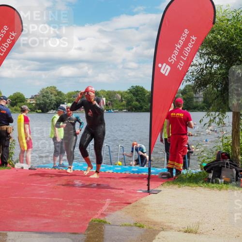 16.06.2024 - 7 Türme Triathlon KatJ http://msf.ph/oto/6317823 16.06.2024 11:54:30 Schwimmen 310, 318, 321, 340, 342, 383, 388, 461, 484, 501, 509, 524, 528, 533, 543, 547, 585, 607, 610 meine-sportfotos.de