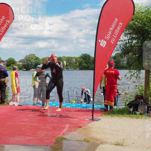 16.06.2024 - 7 Türme Triathlon KatJ http://msf.ph/oto/6317826 16.06.2024 11:54:30 Schwimmen 310, 318, 321, 340, 342, 383, 388, 461, 484, 501, 509, 524, 528, 533, 543, 547, 585, 607, 610 meine-sportfotos.de