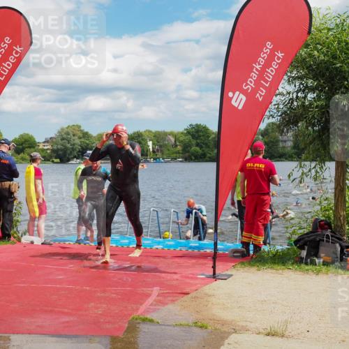16.06.2024 - 7 Türme Triathlon KatJ http://msf.ph/oto/6317830 16.06.2024 11:54:31 Schwimmen 310, 318, 321, 340, 342, 383, 388, 461, 484, 501, 509, 524, 528, 533, 543, 547, 585, 607, 610 meine-sportfotos.de