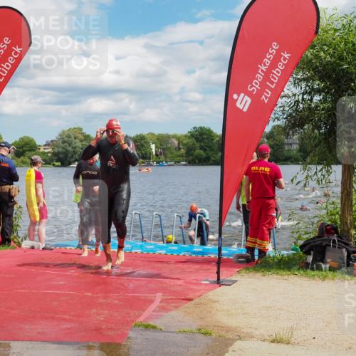 16.06.2024 - 7 Türme Triathlon KatJ http://msf.ph/oto/6317837 16.06.2024 11:54:31 Schwimmen 310, 318, 321, 340, 342, 383, 388, 461, 484, 501, 509, 524, 528, 533, 543, 547, 585, 607, 610 meine-sportfotos.de
