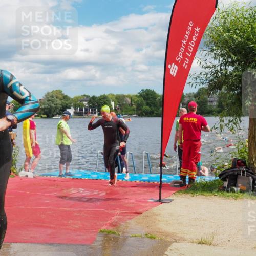 16.06.2024 - 7 Türme Triathlon KatJ http://msf.ph/oto/6317850 16.06.2024 11:54:34 Schwimmen 310, 311, 318, 321, 340, 342, 383, 388, 394, 461, 484, 490, 501, 509, 524, 528, 533, 543, 547, 585, 607, 610 meine-sportfotos.de
