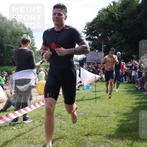 16.06.2024 - 26. Vierlanden-Triathlon Lena Gebhardt http://msf.ph/oto/6317868 16.06.2024 10:56:26 Schwimmen 250, 256, 274, 282, 301, 314, 353, 250, 256, 274, 282, 301, 314, 353 meine-sportfotos.de