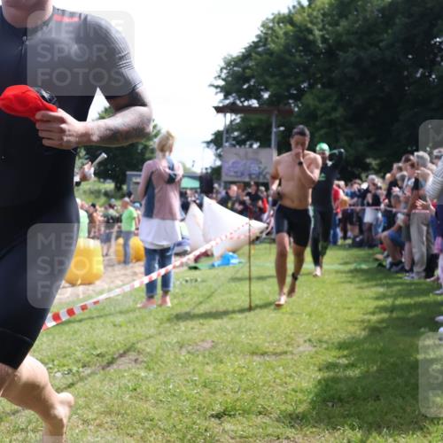 16.06.2024 - 26. Vierlanden-Triathlon Lena Gebhardt http://msf.ph/oto/6317874 16.06.2024 10:56:26 Schwimmen 250, 256, 274, 282, 301, 314, 353, 250, 256, 274, 282, 301, 314, 353 meine-sportfotos.de