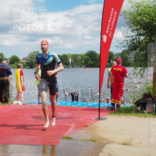 16.06.2024 - 7 Türme Triathlon KatJ http://msf.ph/oto/6317892 16.06.2024 11:54:37 Schwimmen 310, 311, 318, 321, 342, 364, 383, 388, 394, 461, 484, 490, 501, 509, 524, 528, 533, 543, 547, 585, 607, 610 meine-sportfotos.de